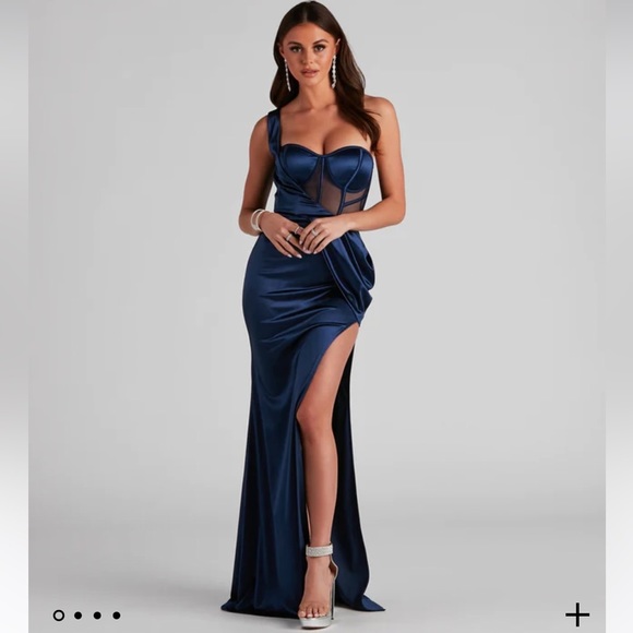 Windsor Dresses & Skirts - WINDSOR Lo Navy Formal One Shoulder Satin Corset Maxi Dress NWT Size Medium
